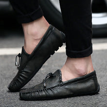 Load image into Gallery viewer, MOCCASINS FOR MEN